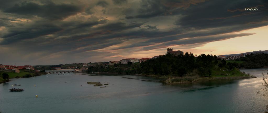 Foto de San Vicente de la Barquera (Cantabria), España