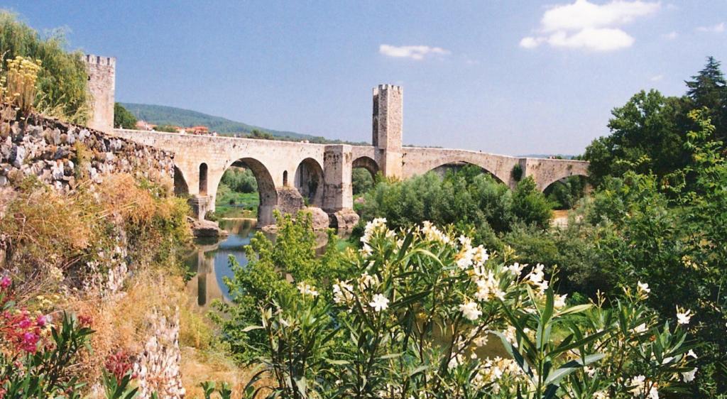 Foto de Besalú (Girona), España
