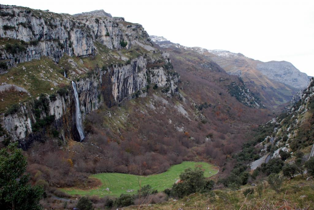 Foto de Asón (Cantabria), España