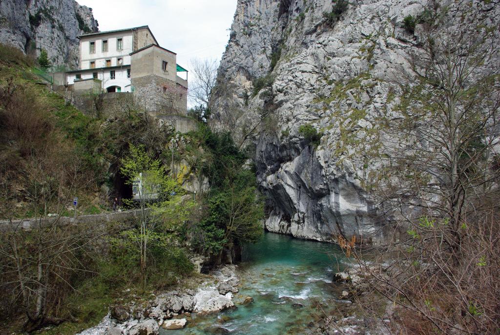 Foto de Poncebos (Asturias), España