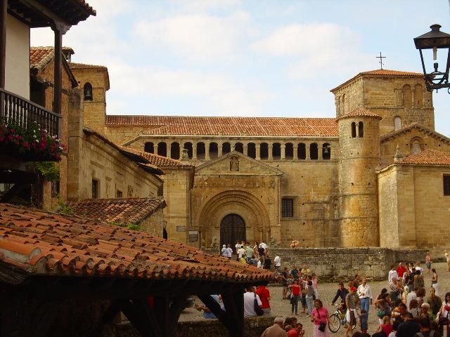 Foto de Santillana del Mar (Cantabria), España