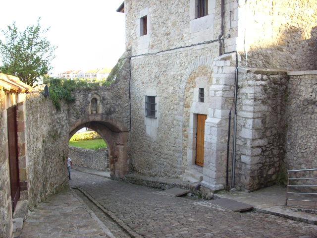 Foto de San Vicente de la Barquera (Cantabria), España