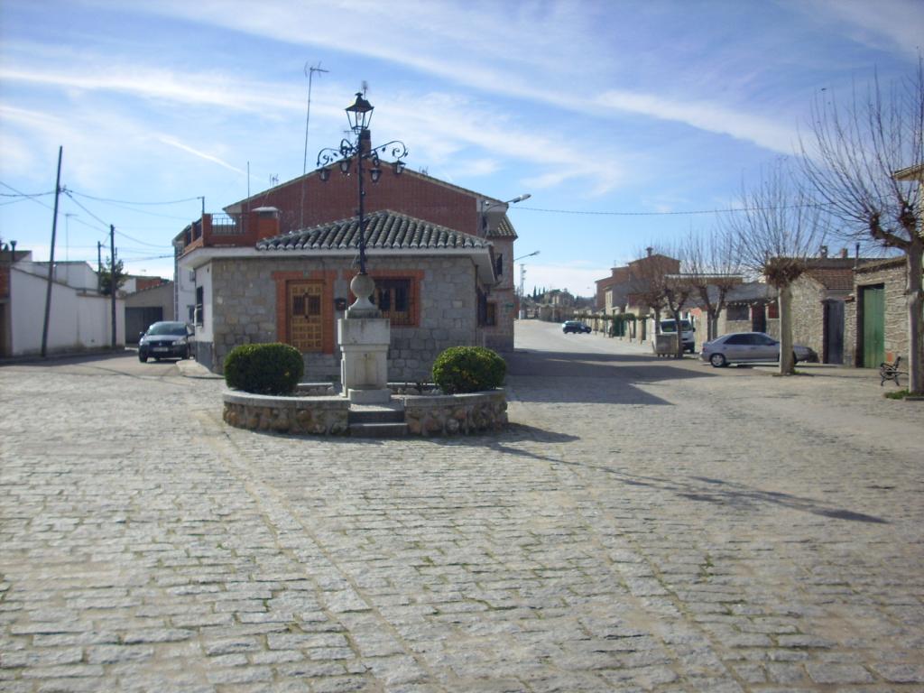 Foto de Las Ventas con Peña Aguilera (Toledo), España