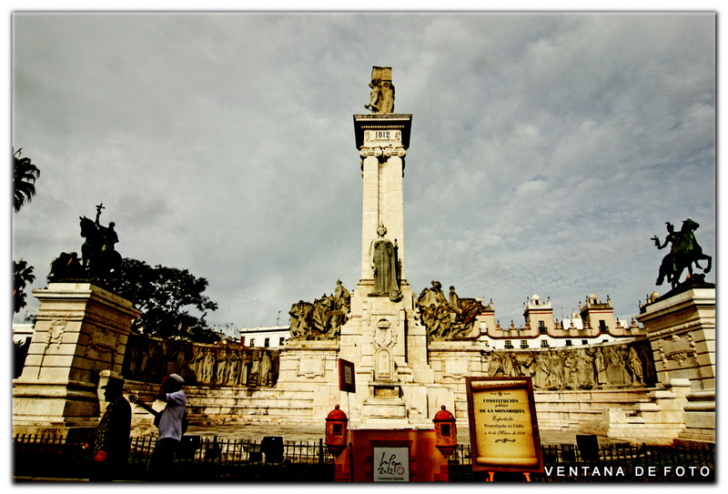 Foto: Monumento A Las Cortes De Cádi - Cádiz (Andalucía), España