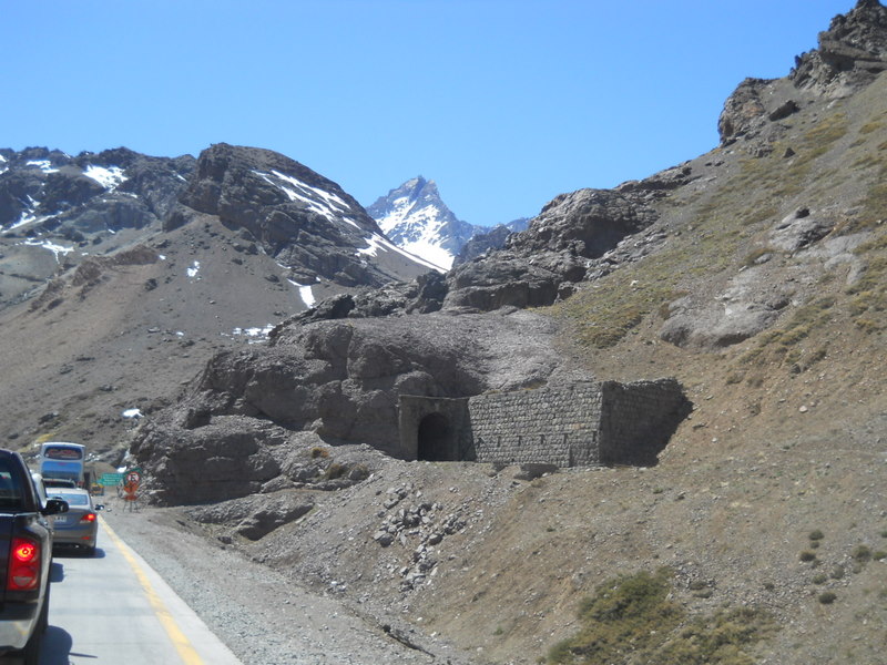Foto: Ruta Internacional,tunel Ferrobiario - Los Andes (Valparaíso), Chile