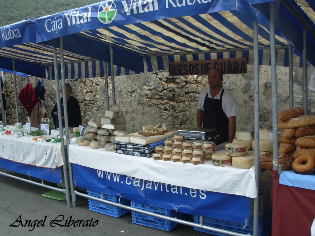 Foto: Feria - Angosto (Álava), España