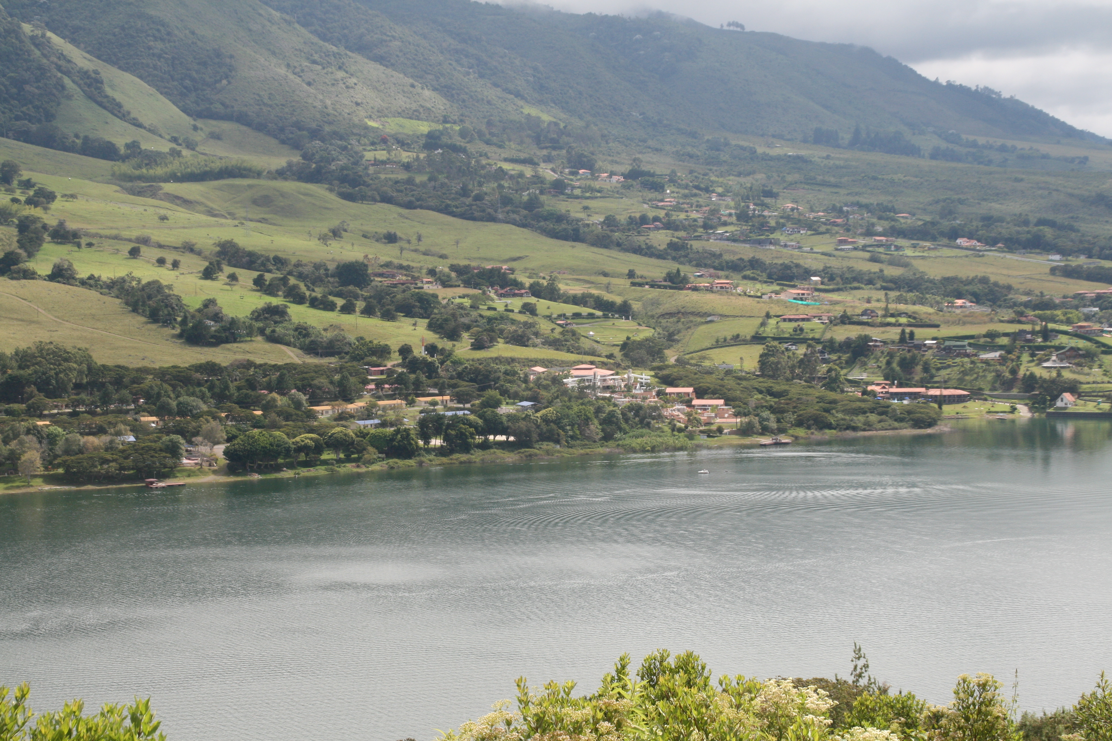 Foto: Vista al Lago - Calima-Darién (Valle del Cauca), Colombia