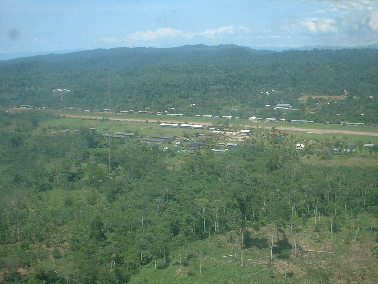 Foto: Vista aerea. - Taisha (Morona-Santiago), Ecuador