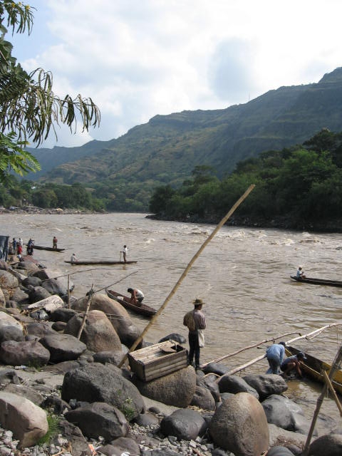 Foto: Subienda - Honda Tolima (Tolima), Colombia