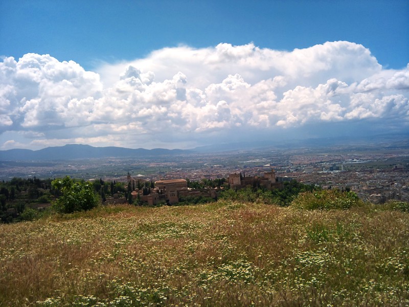 Foto: Nubes sobre Granada - Granada (Andalucía), España
