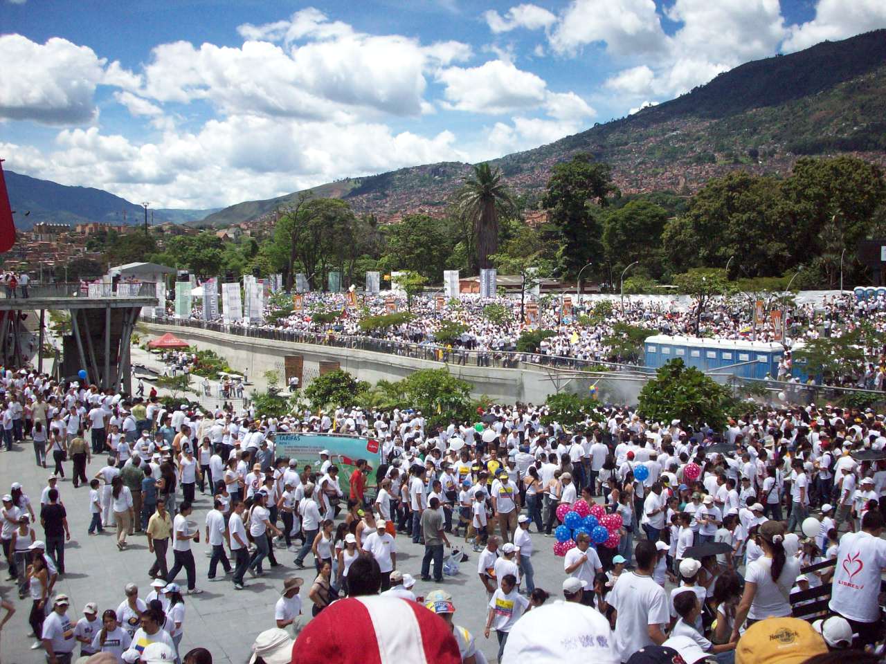 Foto: Marcha por la paz - Medellin (Antioquia), Colombia