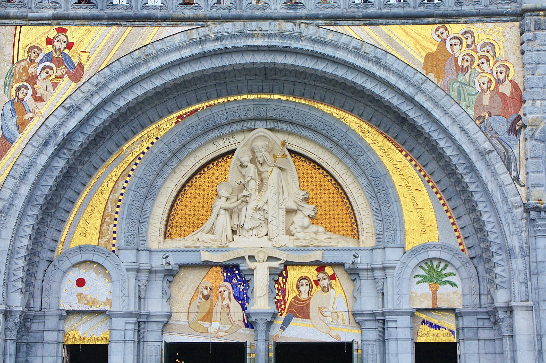 Foto: Iglesia del Santuario - Lourdes (Midi-Pyrénées), Francia