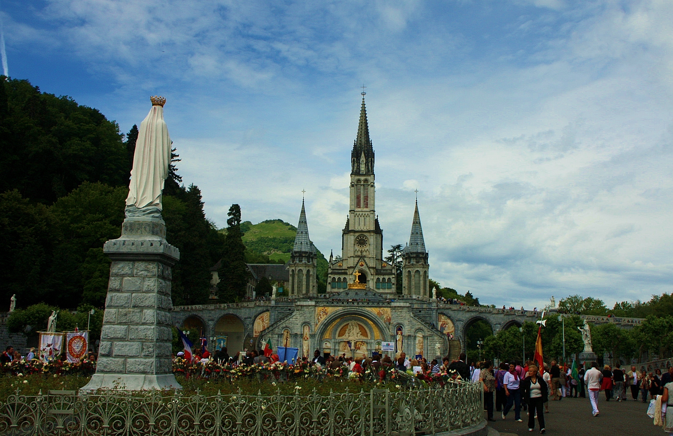 Foto: Santuario - Lourdes (Midi-Pyrénées), Francia