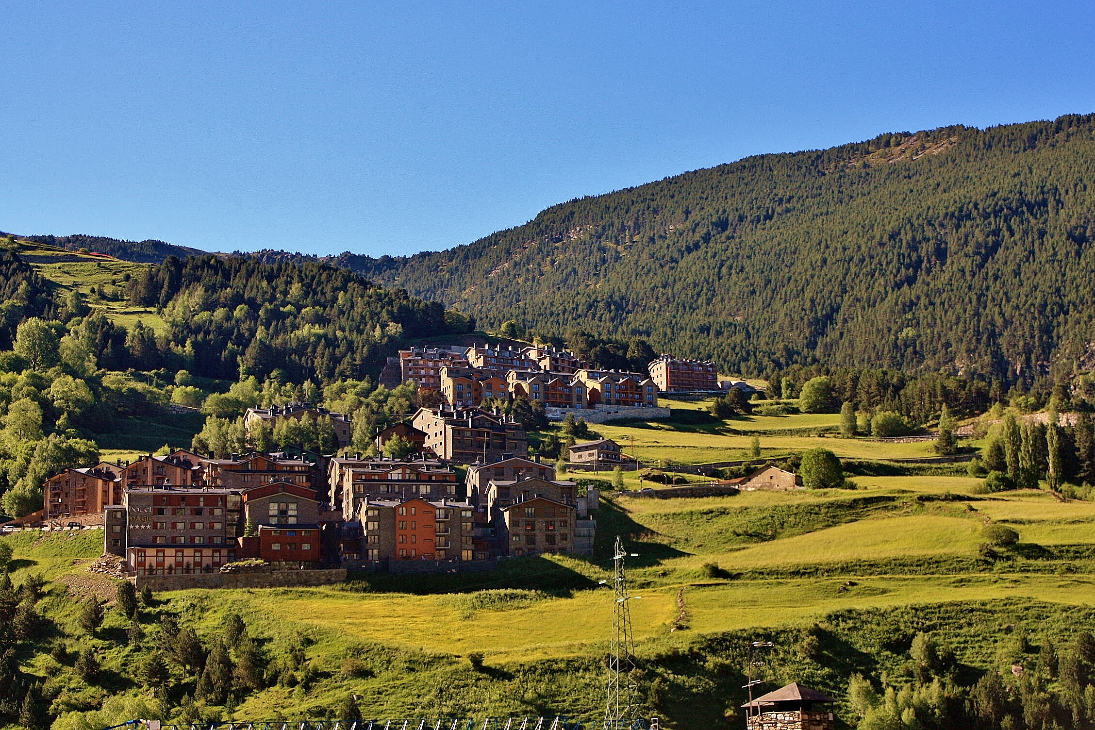 Foto: Paisaje desde el pueblo - Canillo (Parròquia de Canillo), Andorra