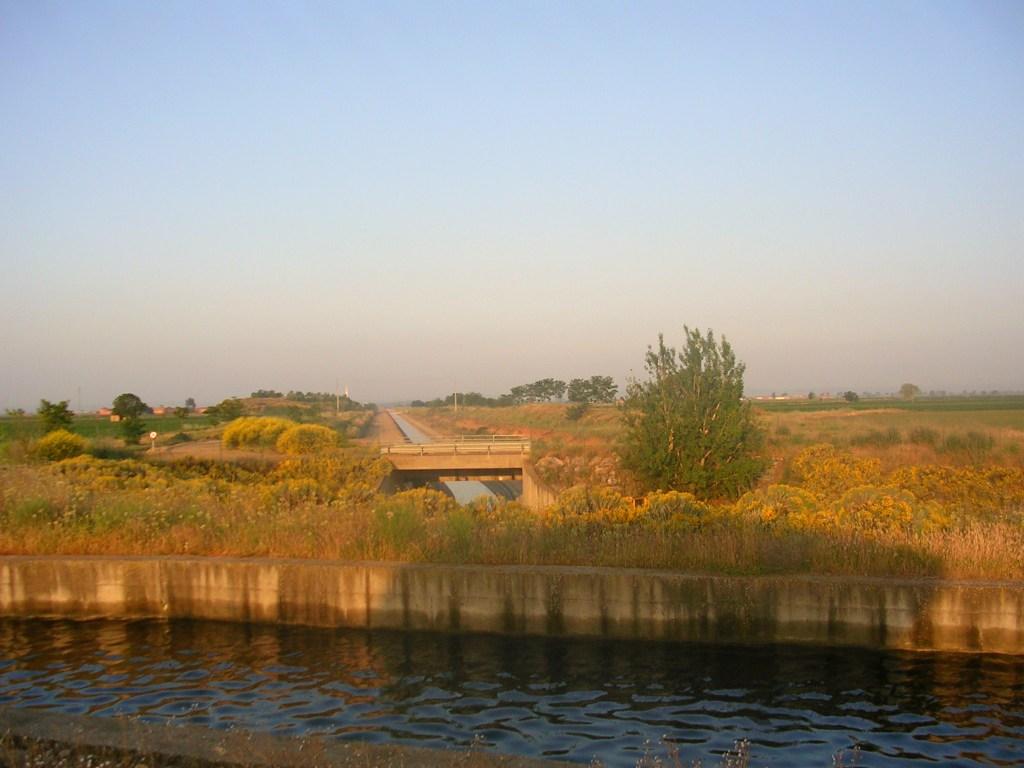 Foto: EMBALSE CANAL NUEVO PARAMO EN EL TERMINO MUNICIPAL DE STA.CRISTINA - Zuares Del Pàramo (León), España