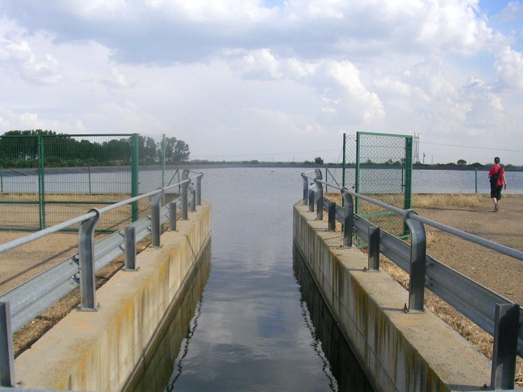Foto: EMBALSE DEL NUEVO CANAL - Zuares Del Pàramo (León), España