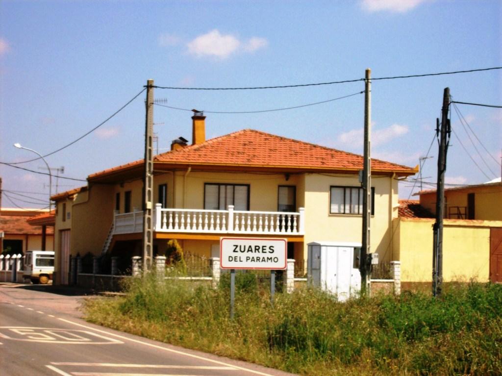 Foto: Entrando En Zuares Por Pobladura - Zuares Del Páramo (León), España