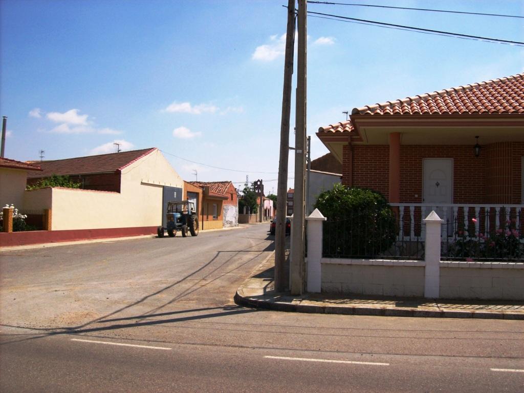Foto: C/ Sta. Cristina - Zuares Del Páramo (León), España