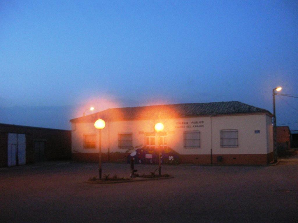 Foto: Las Escuelas - Zuares Del Páramo (León), España