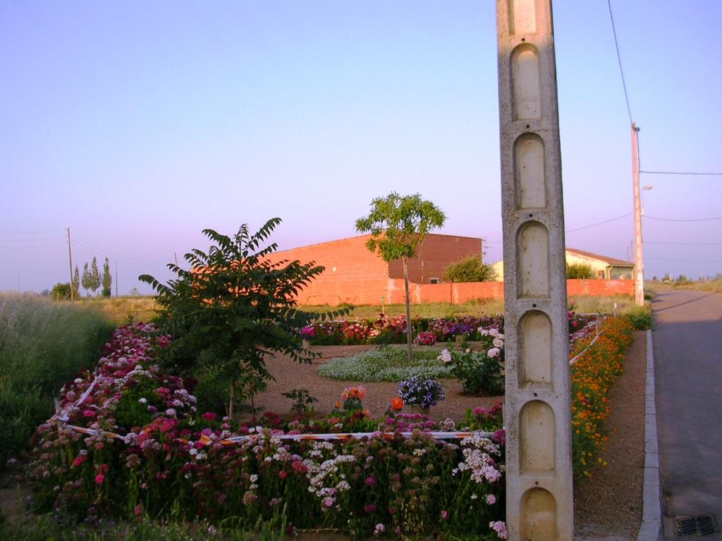 Foto: C/ Vallejo - Zuares Del Páramo (León), España