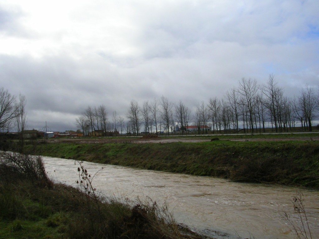 Foto: Hacia El Pueblo - Zuares Del Páramo (León), España