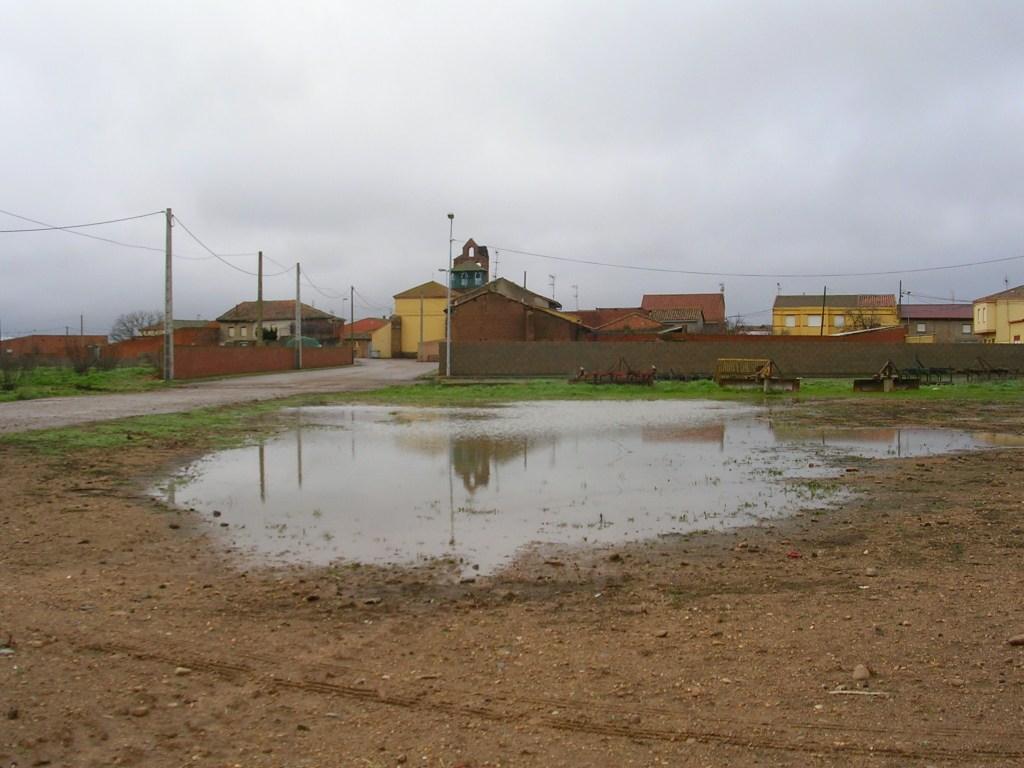 Foto: La Iglesia - Zuares Del Páramo (León), España