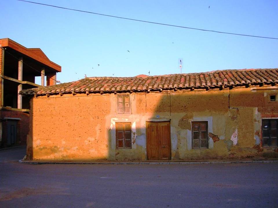 Foto: Casa En La Plaza - Zuares Del Pàramo (León), España