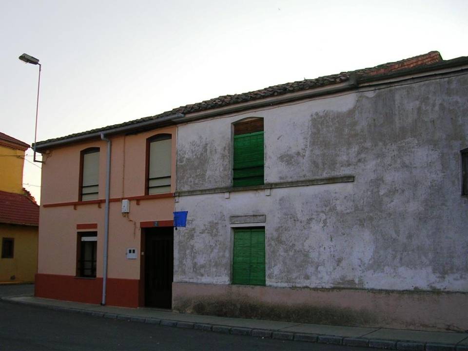 Foto: Casa En La Plaza - Zuares Del Pàramo (León), España