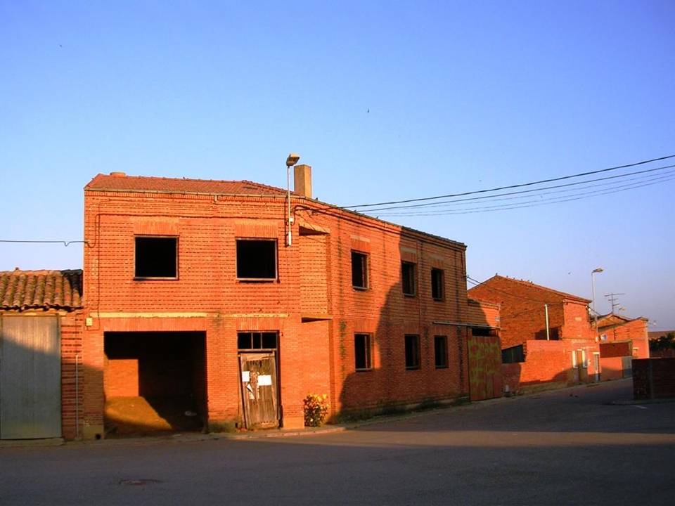 Foto: Casa En La Plaza - Zuares Del Pàramo (León), España