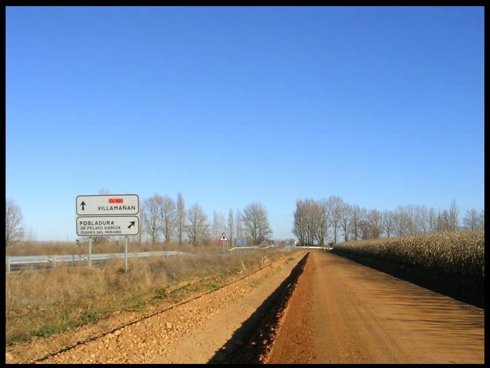 Foto: Cruce A Zuares Del Paramo - Zuares Del Paramo (León), España