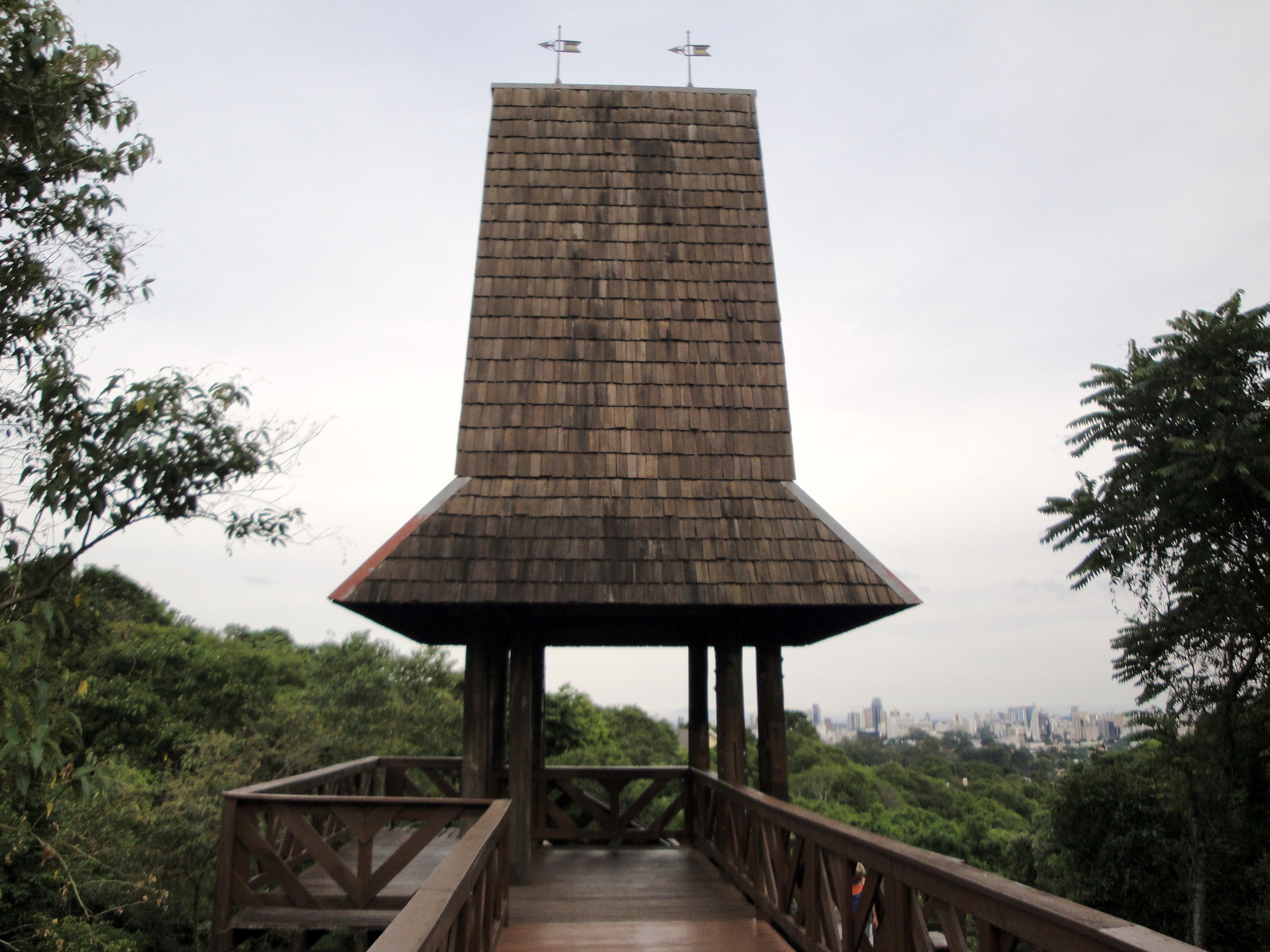 Foto: Torre dos Filósofos - Curitiba (Paraná), Brasil