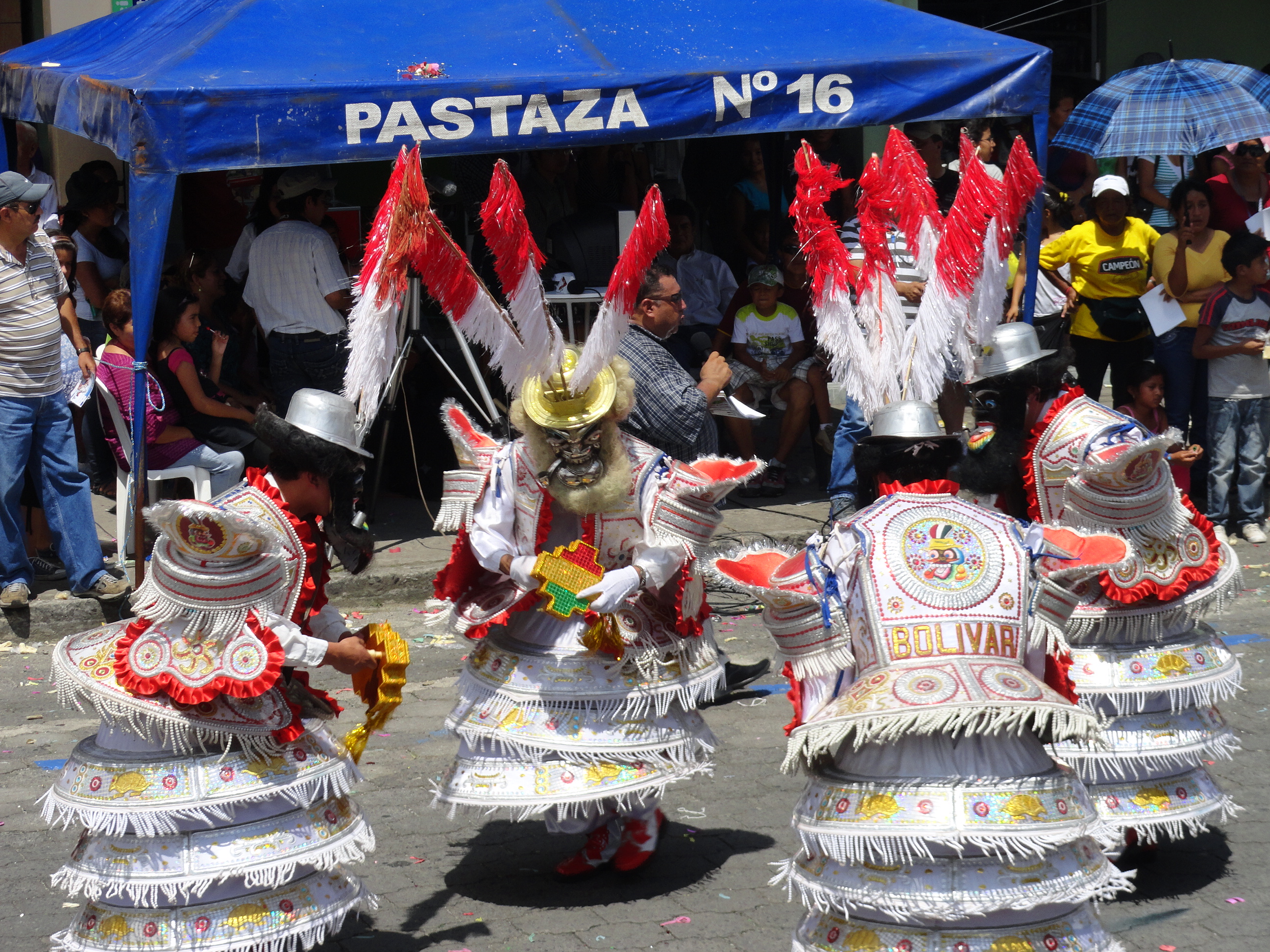 Foto: Danza Boliviana - Puyo (Pastaza), Ecuador