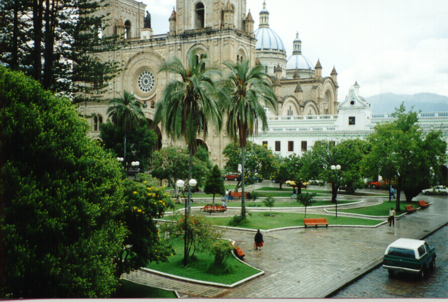 Foto: Parque y Catedral - Cuenca (Azuay), Ecuador