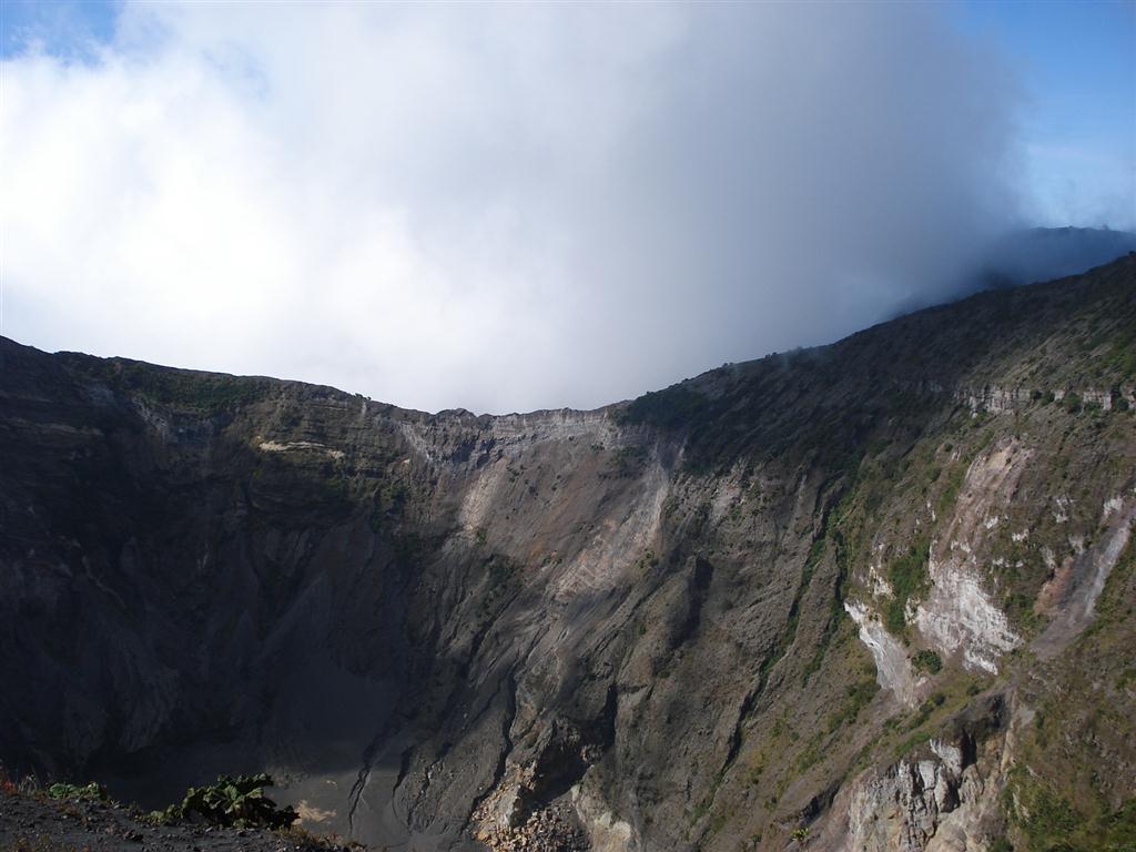 Foto: VOLCÁN IRAZÚ - Cartago, Costa Rica