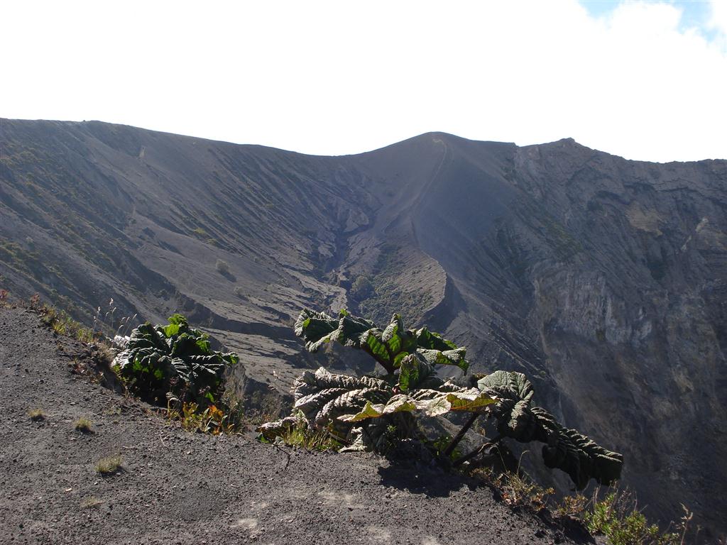 Foto: VOLCÁN IRAZÚ - Cartago, Costa Rica
