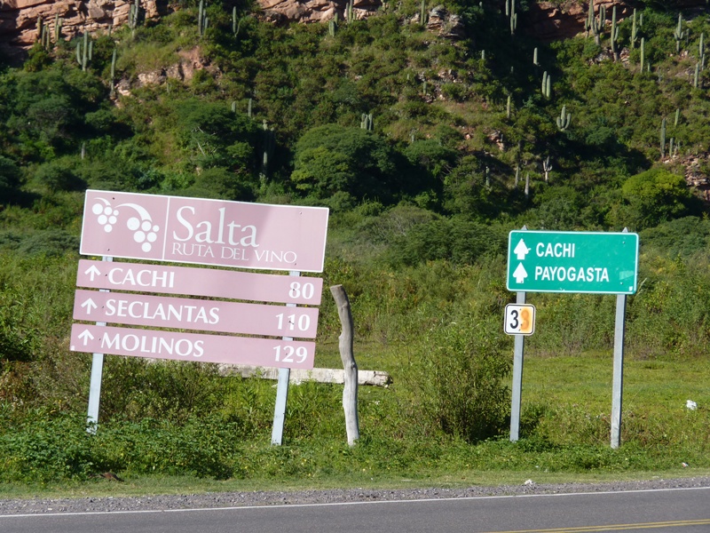 Foto: Camino a Cachi. Parador El Maray. - Cachi (Salta), Argentina