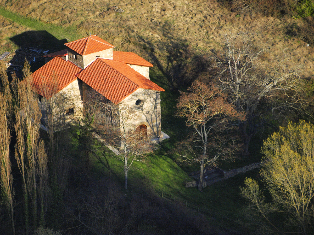 Foto: Ermita del Santo Cristo de Barrio - Pancorbo (Burgos), España