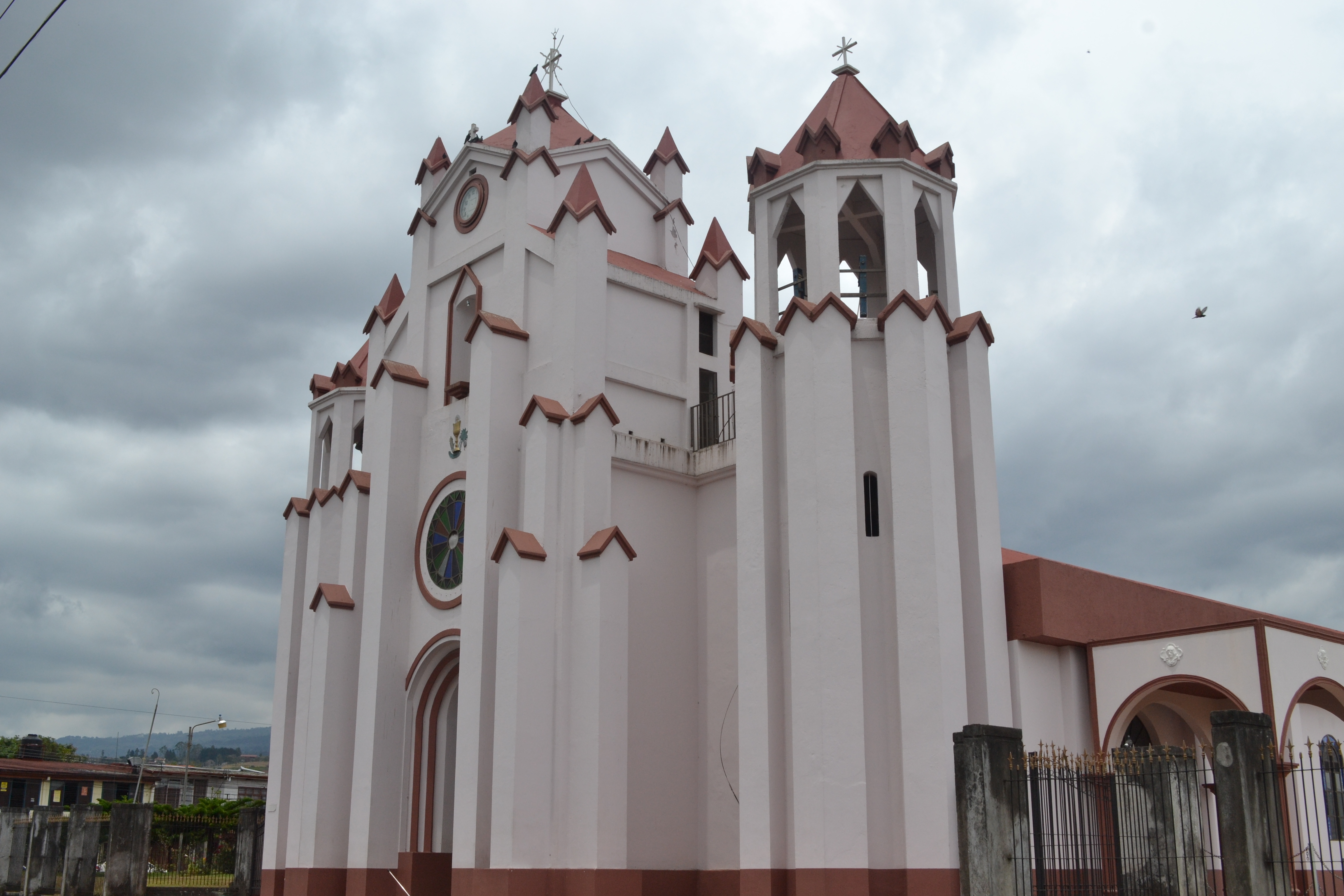 Foto: IGLESIA DE SANTA BARBARA DE HEREDIA - Santa Barbara De Heredia (Heredia), Costa Rica