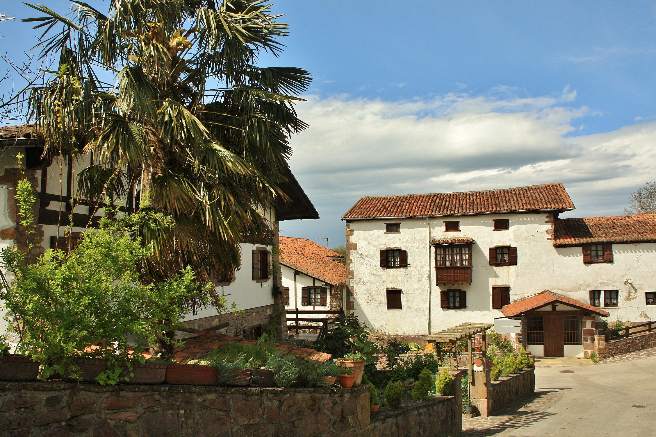 Foto: Centro histórico - Zugarramurdi (Navarra), España