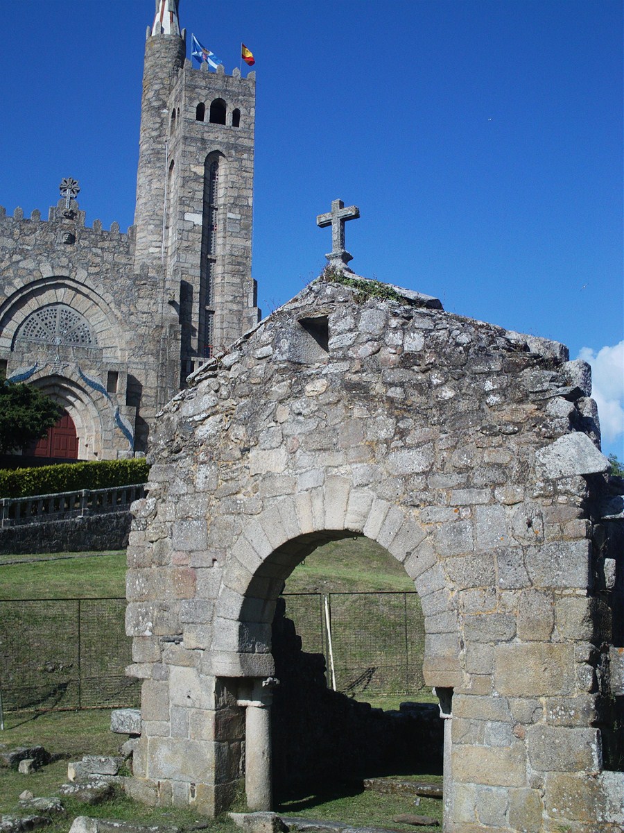 Foto: ANTIGUA IGLESIA - Nigran (Pontevedra), España