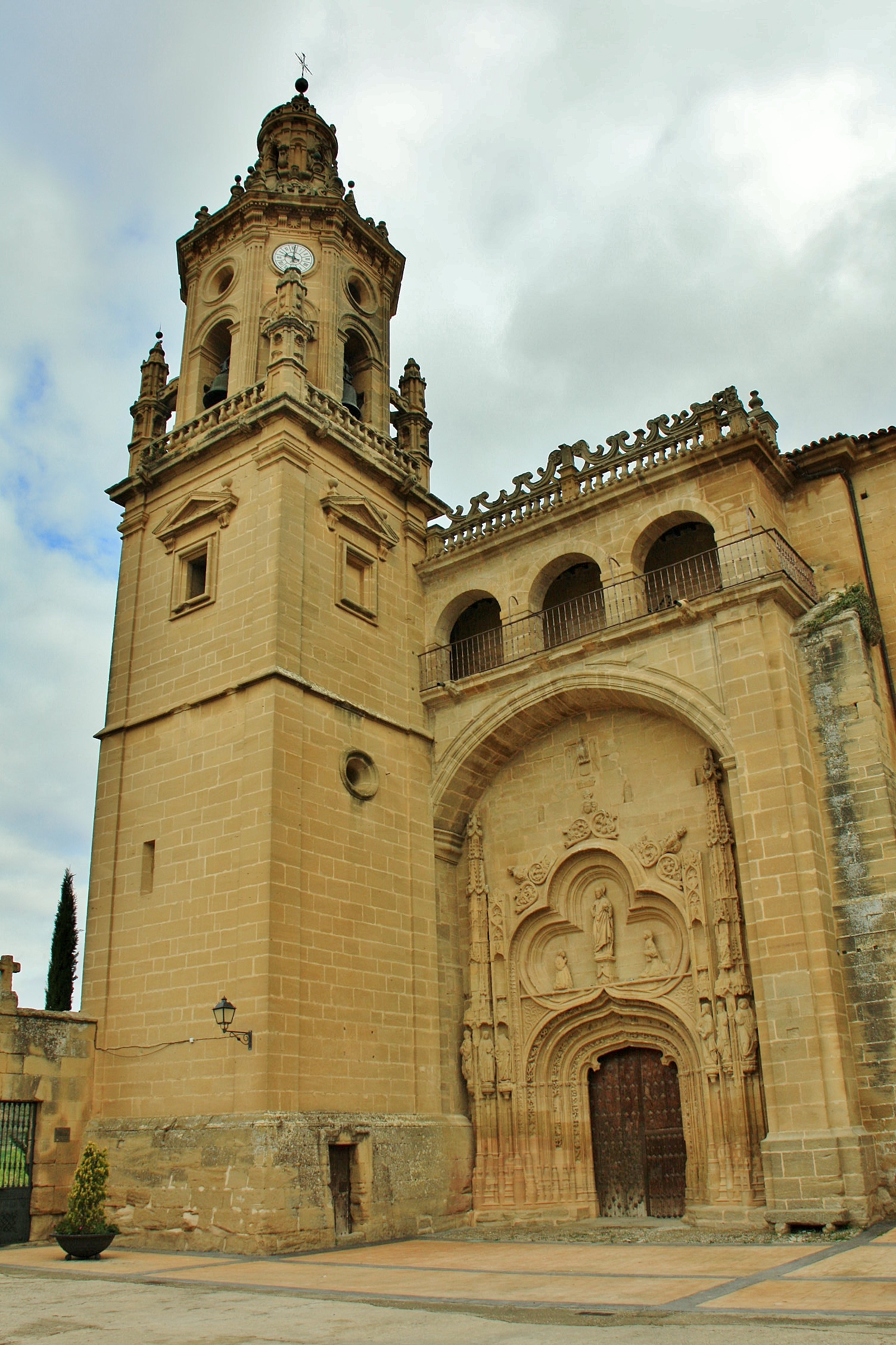 Foto: Iglesia de San Esteban - Abalos (La Rioja), España