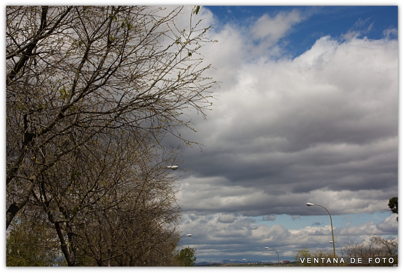 Foto: NUBES SOBRE MADRID - Madrid (Comunidad de Madrid), España
