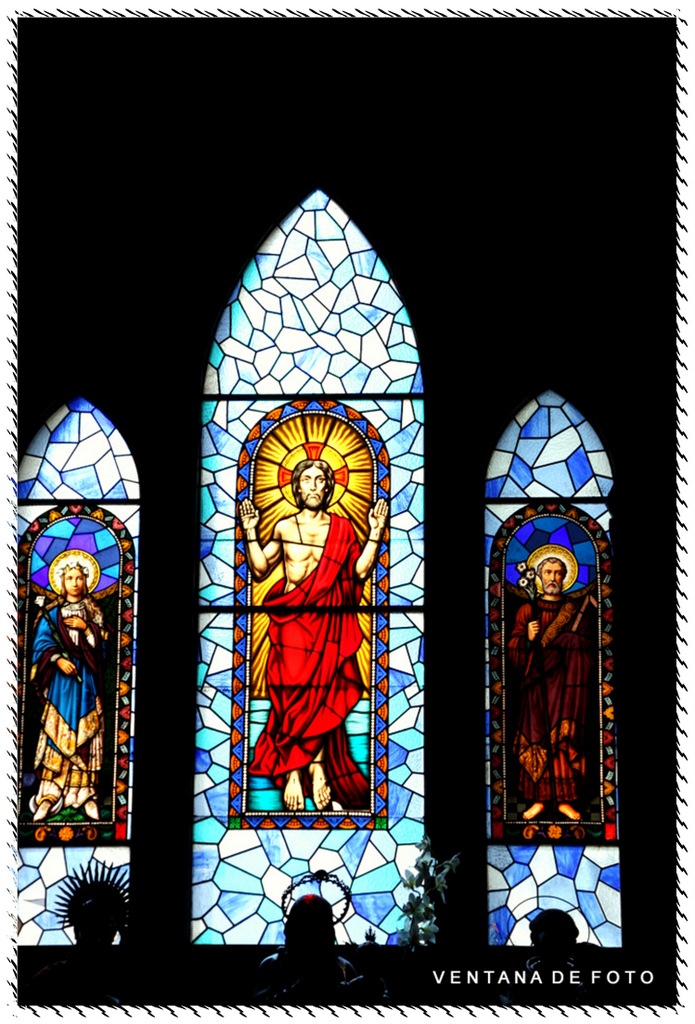 Foto: IGLESIA DE S. PEDRO - Cudillero (Asturias), España