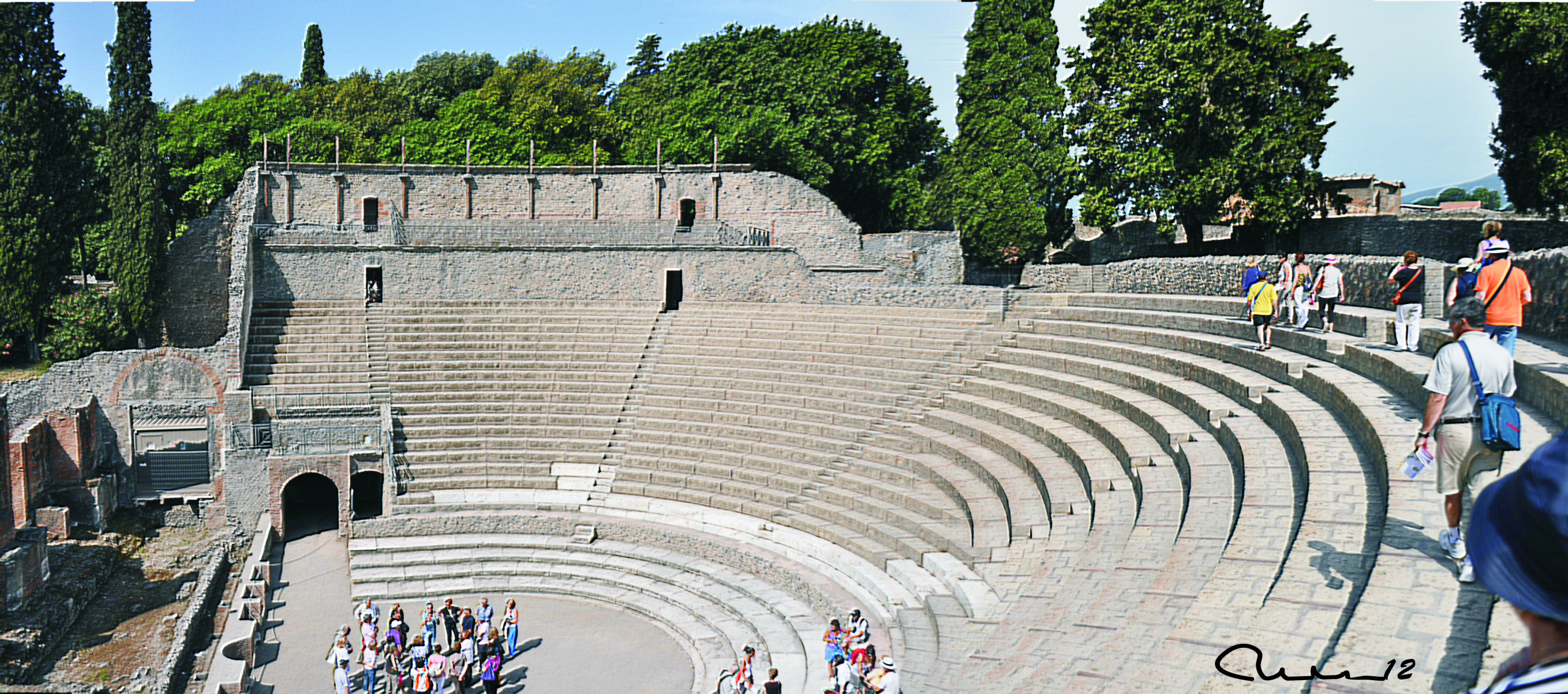 Foto: Teatro romano - Napoles, Italia