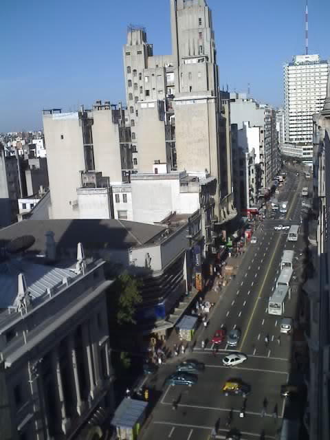 Foto: 18 de Julio - Montevideo, Uruguay