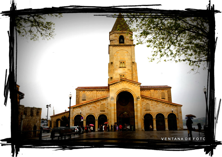 Foto: IGLESIA DE S. PEDRO - Gijón (Asturias), España