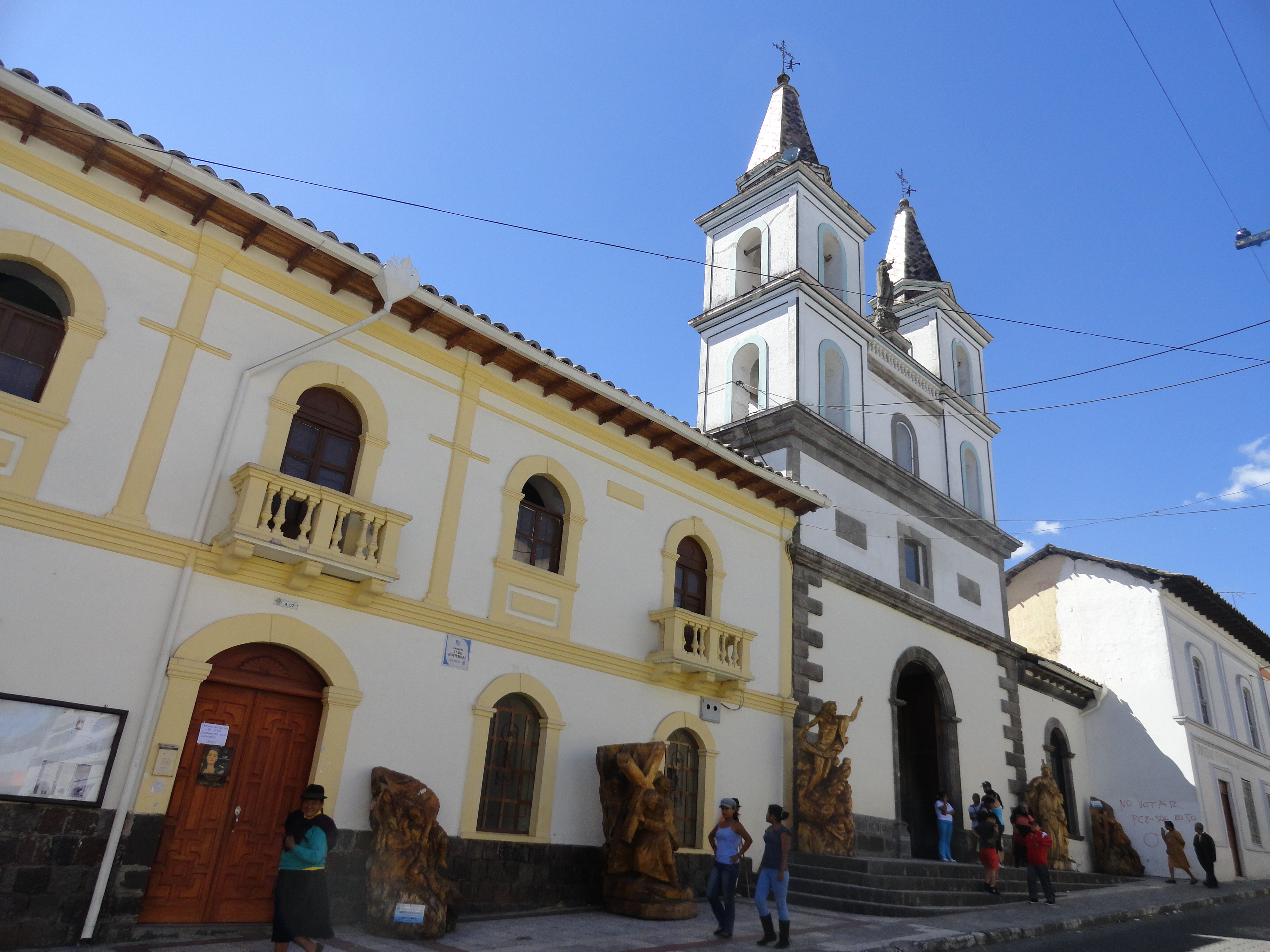 Foto: Calles - San Antonio de Ibarra (Imbabura), Ecuador