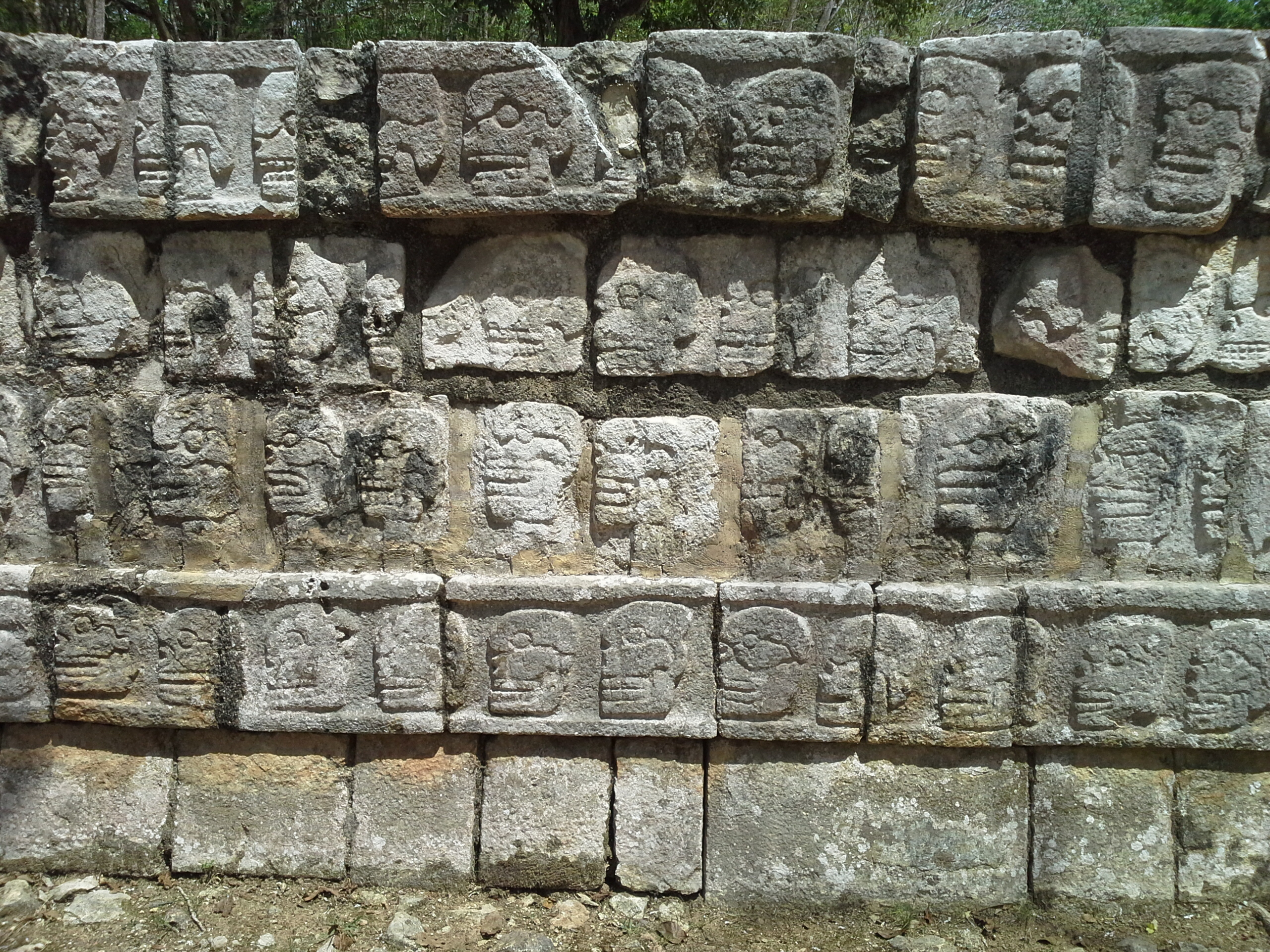Foto: Tzompantli - Chichén Itzá (Yucatán), México