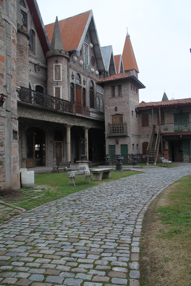 Foto: Campanópolis - González Catán (Buenos Aires), Argentina