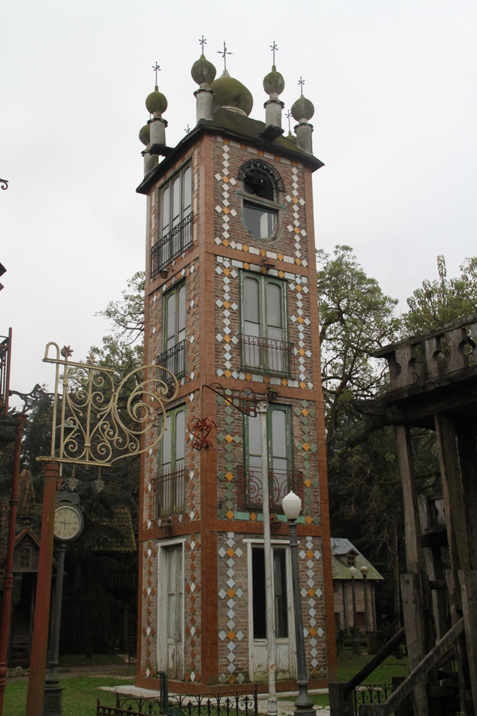 Foto: Campanópolis - González Catán (Buenos Aires), Argentina